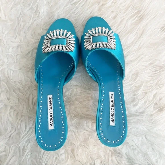 Manolo Blahnik Laalita 50 Embellished Buckle Satin Mule Sandal size 39 - Picture 6 of 12